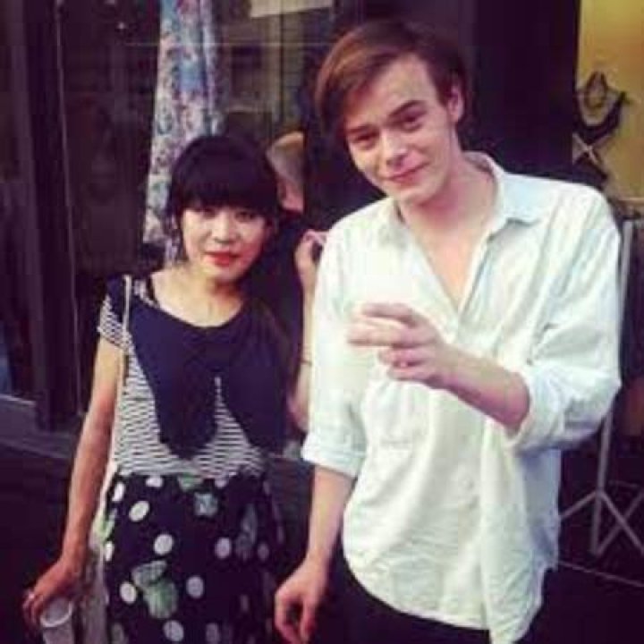 Who Is Archie Heaton's Mother?