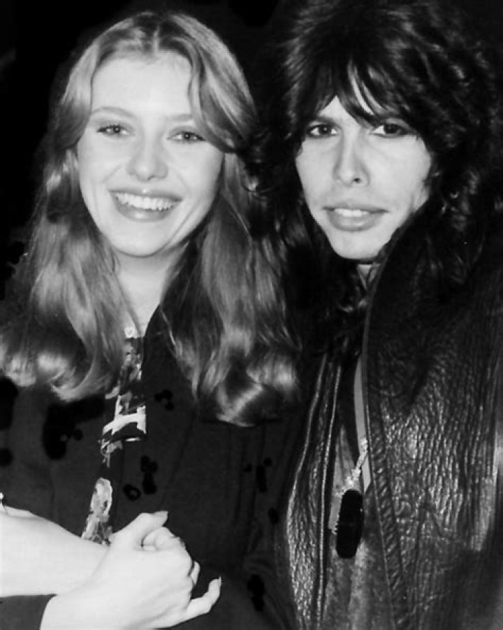 Exploring The Youthful Days Of Bebe Buell