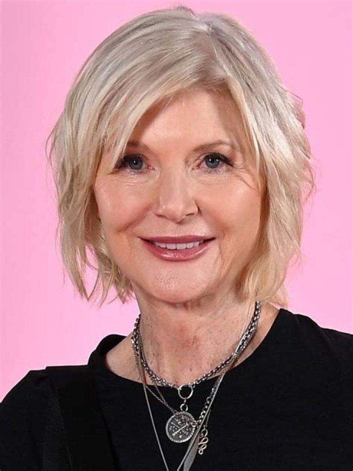 Well known American actress, Beth Broderick Is In A Marital Relationship With Scott Paetty.