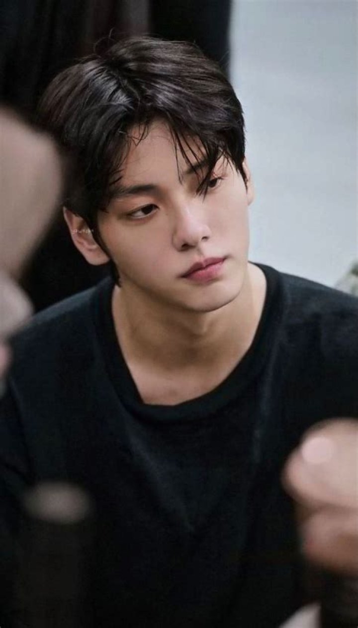 How To Know Choi Soobin's Bio Age Height?