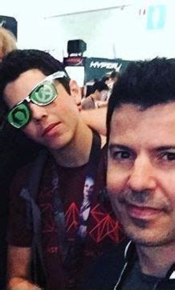 Uncover The Extraordinary World Of Dante Jordan Knight