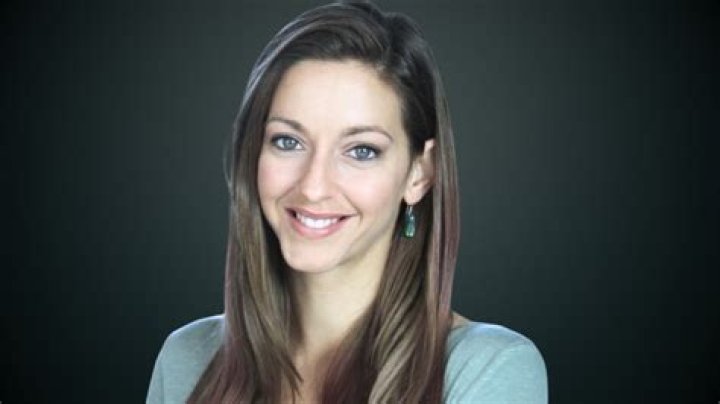 Was Terry Davis, Dianna Cowern's Boyfriend? Know Dianna's Relationship Status and YouTube Channel