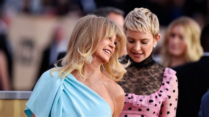 How To Look As Young As Goldie Hawn: Timeless Beauty Secrets