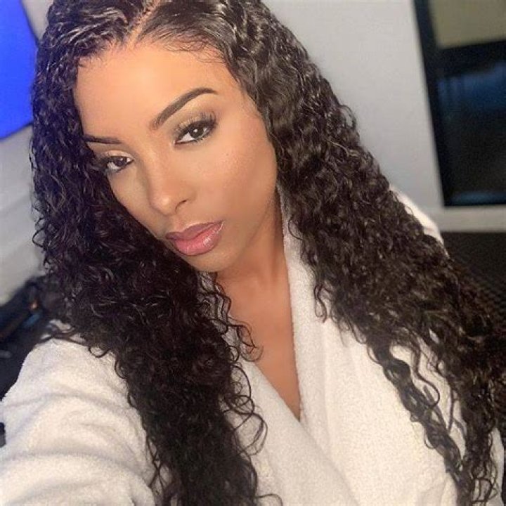 JoltVibe | Meet rg urr's Wife Hencha Voigt