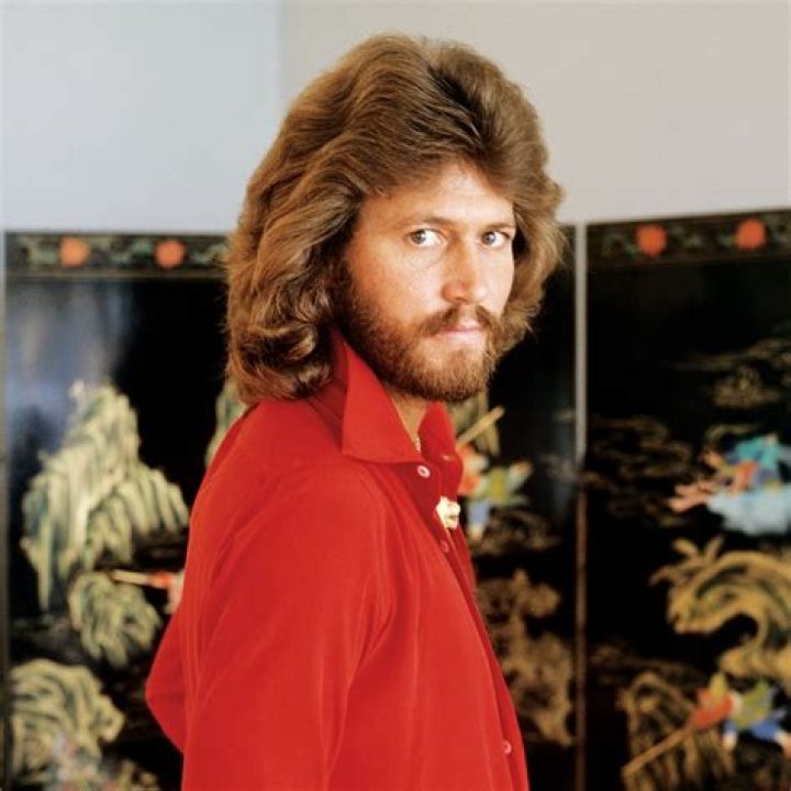 Get The Scoop: Barry Gibb's Age Revealed