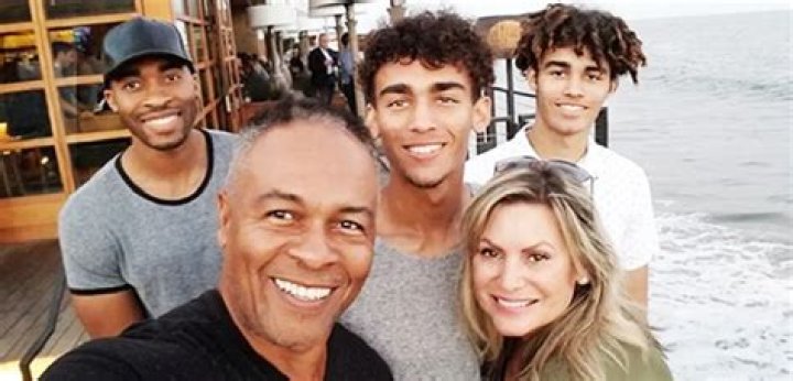 Discover Ray Parker Jr.'s Marital Status: Unveiling The Truth