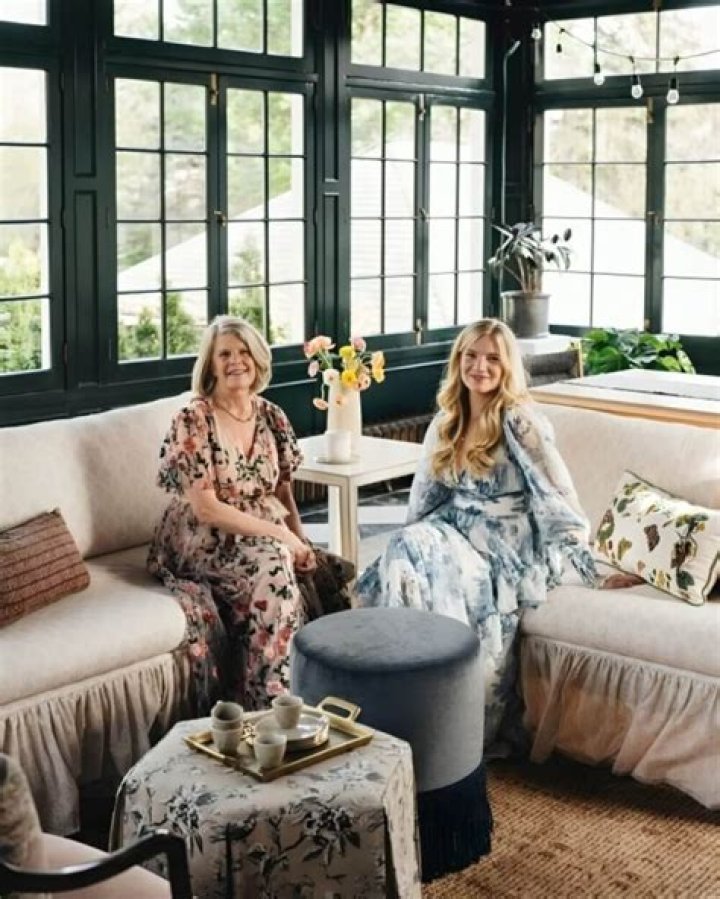 Unveiling The Age And Impact Of Jean Stoffer: Discoveries And Insights