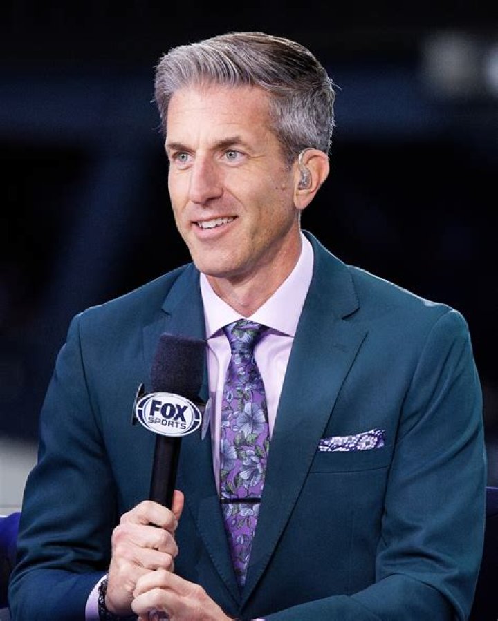 Unveiling Kevin Burkhardt's Journey: A Wikipedia Biography