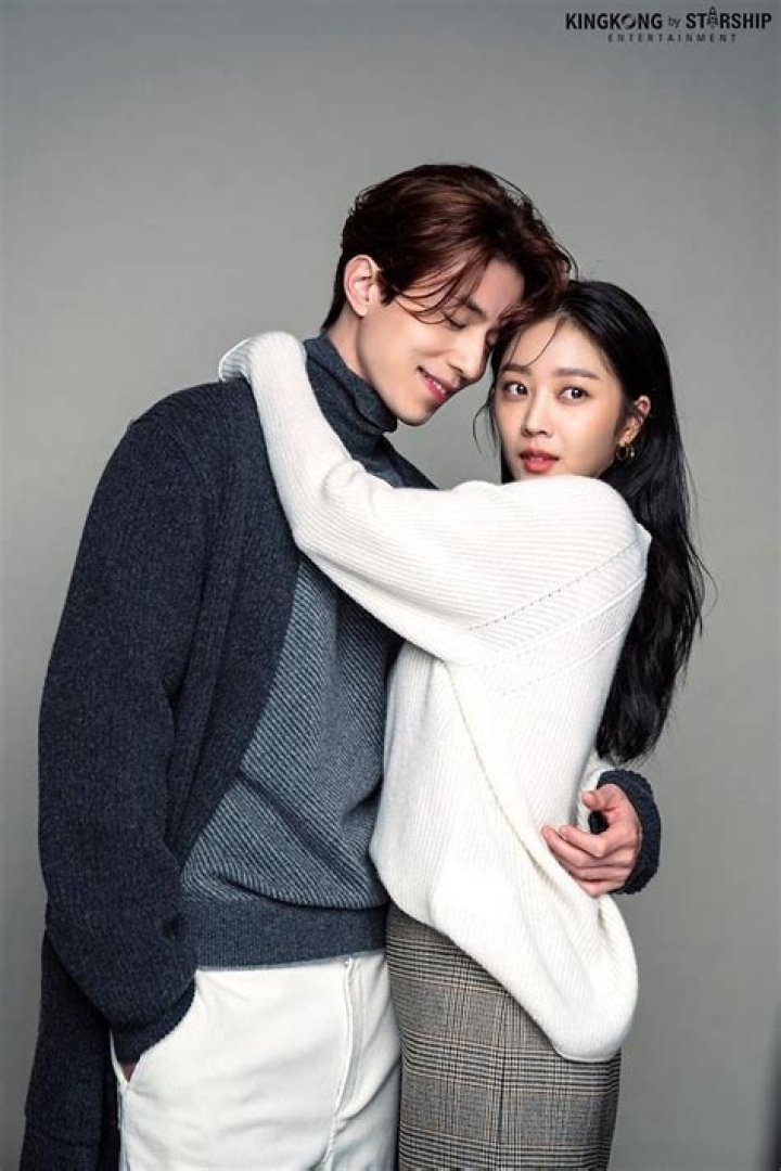 Top 10 Lee Dong-wook Couples Ranked By Popularity