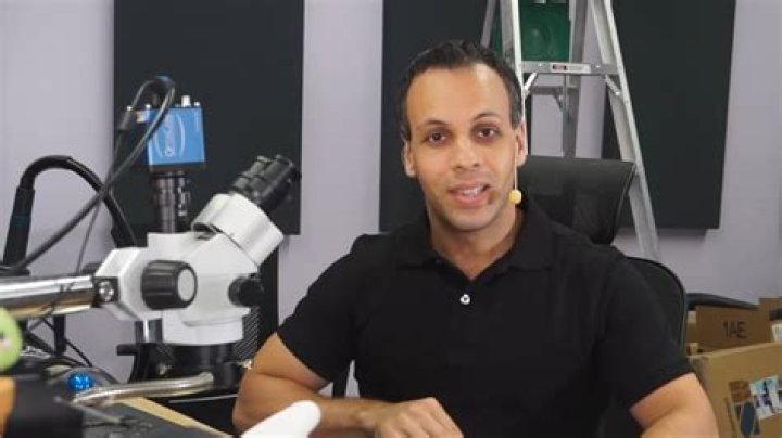 Louis Rossmann Is Not Single!!! Know his girlfriend Erica, Personal Life, Net Worth