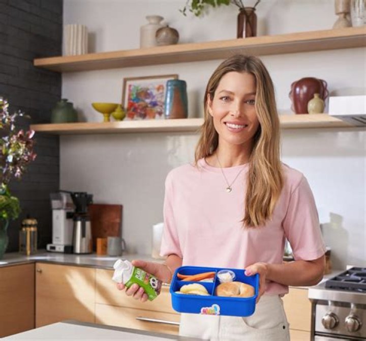 Ozark How Old Is Jessica