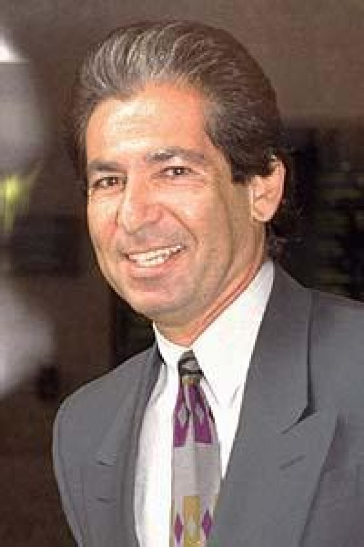 Unveiling The Hidden Truths: Robert Kardashian's Untimely Demise