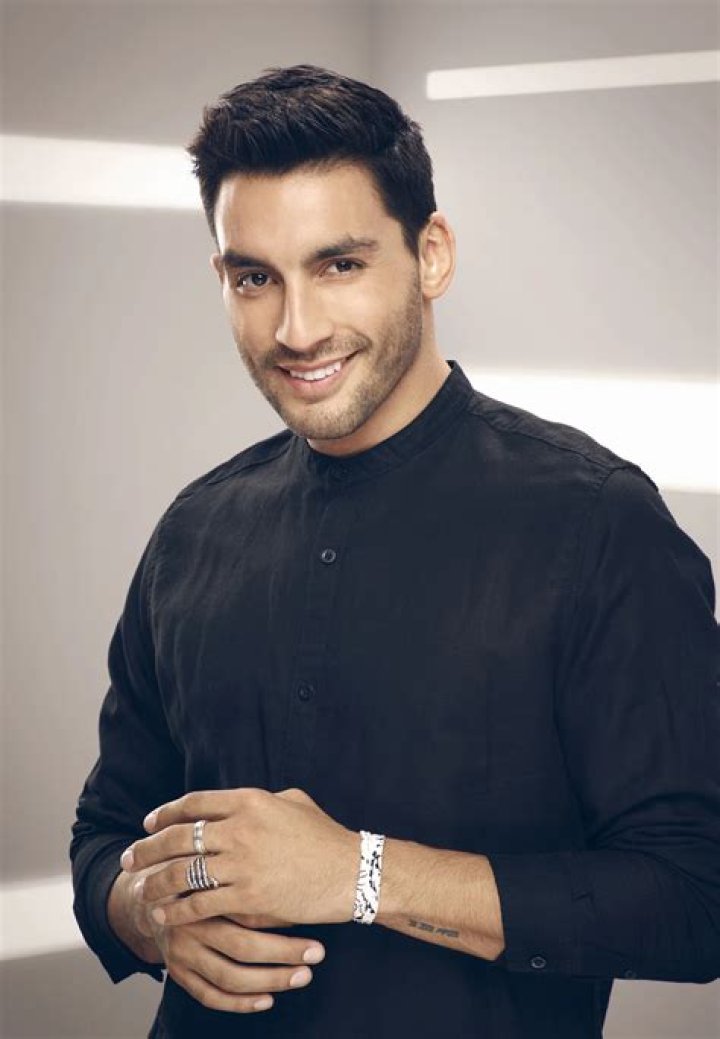 SYTYCD All-satr, Robert Roldan Is Currently Single Man.