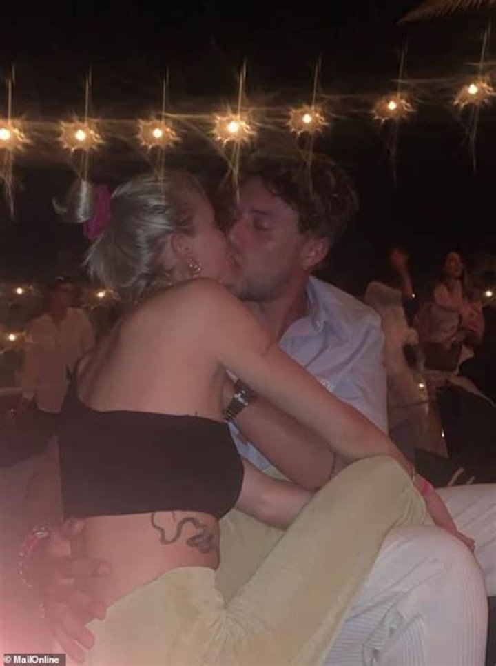 Unveiling The Enchanting World Of Roman Kemp's Girlfriend, Jette Kerkhoff