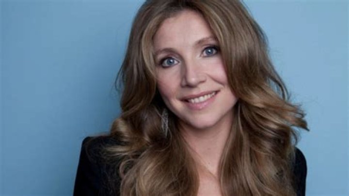 Unveiling The Truth Behind Sarah Chalke's Unrecognizable Weight Loss