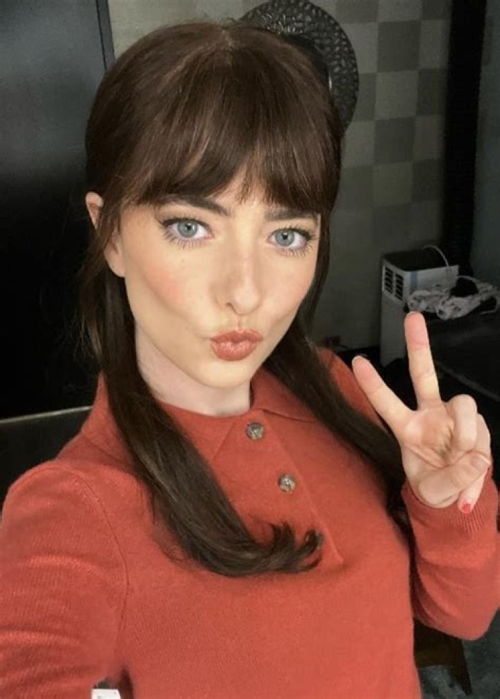 Uncovering The Intriguing Connection Between Sarah Sherman's Height And Her Comedic Success