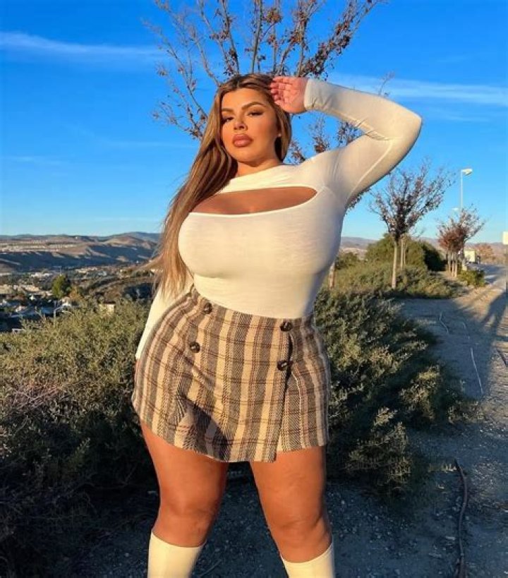 A Complete Guide To Her Height, Weight, Net Worth, And Age