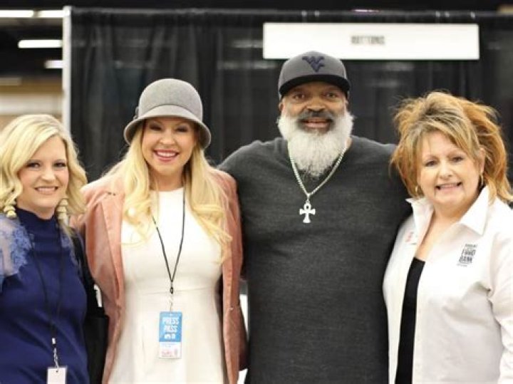 A Journey Into Tammy Dombeck's Neuroscience