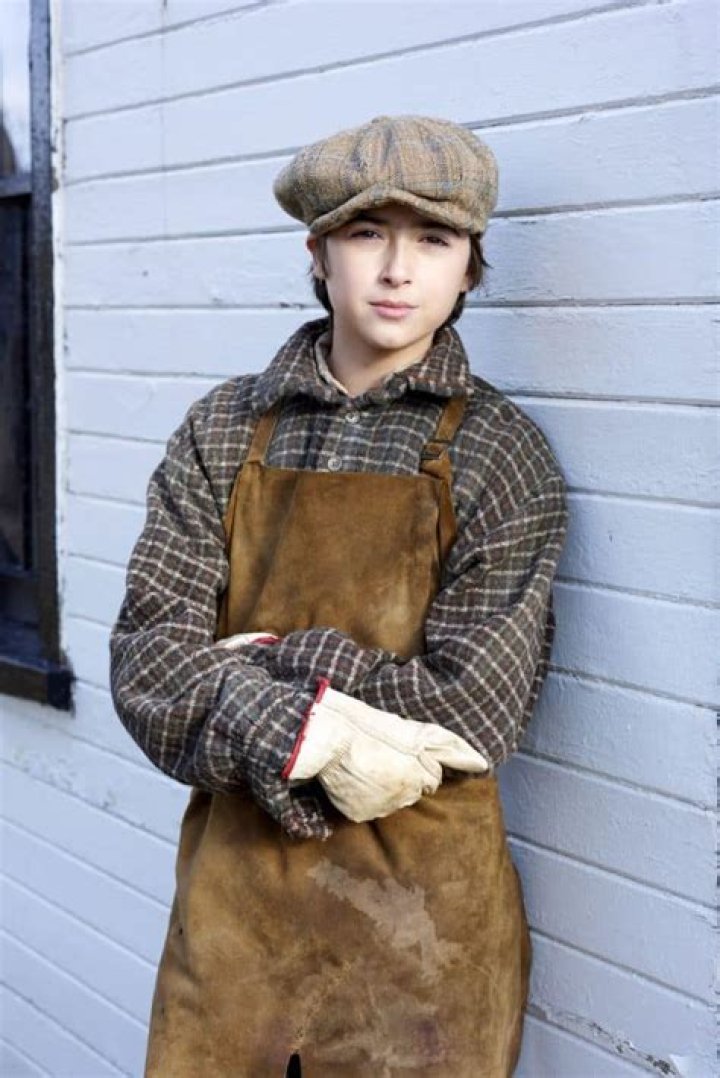 Discover The Extraordinary World Of Aymeric Jett Montaz