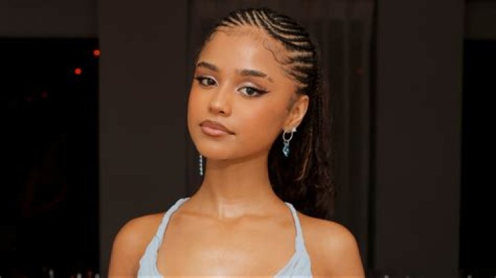 Tyla's Towering Height: Unveiling The Measurements Behind The Icon