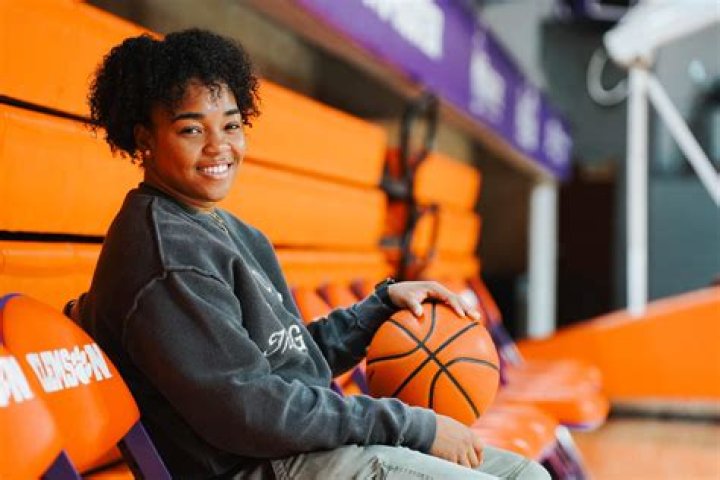 Discover The Inspiring Journey Of Dayshanette Harris